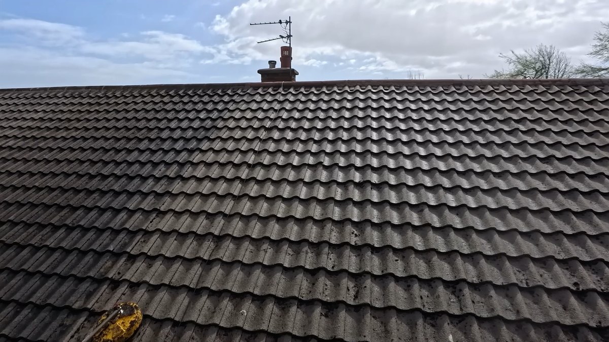 Cleaned tiles and chimney on an Ainsdale bungalow, waiting for the final rinse off